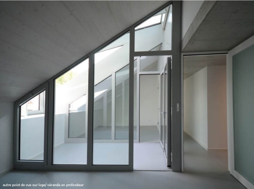 Bur  14 Photo N1972 Bureau